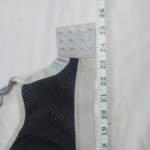 Anita Extreme Support Sports Bra, 36E - Picture 11 of 11